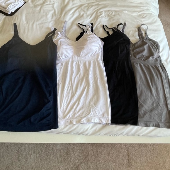 Nursing tank bundle size XL - Picture 3 of 6